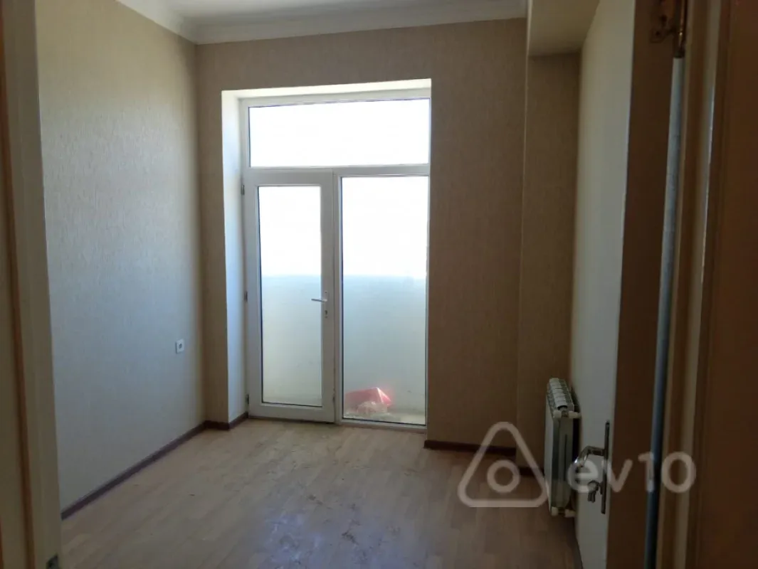 Satılır 4 otaqlı yeni tikili 90 m²