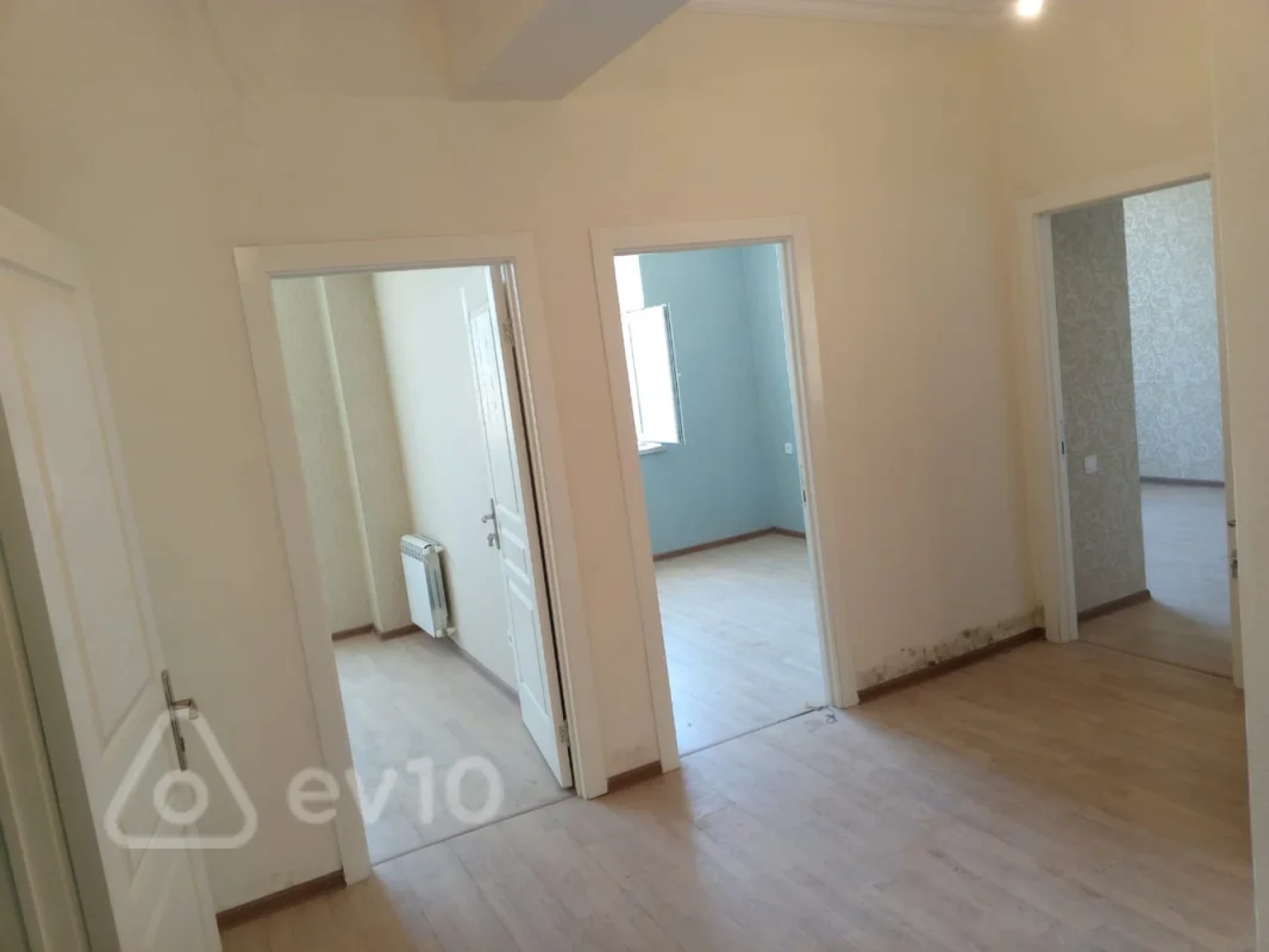 Satılır 4 otaqlı yeni tikili 90 m²