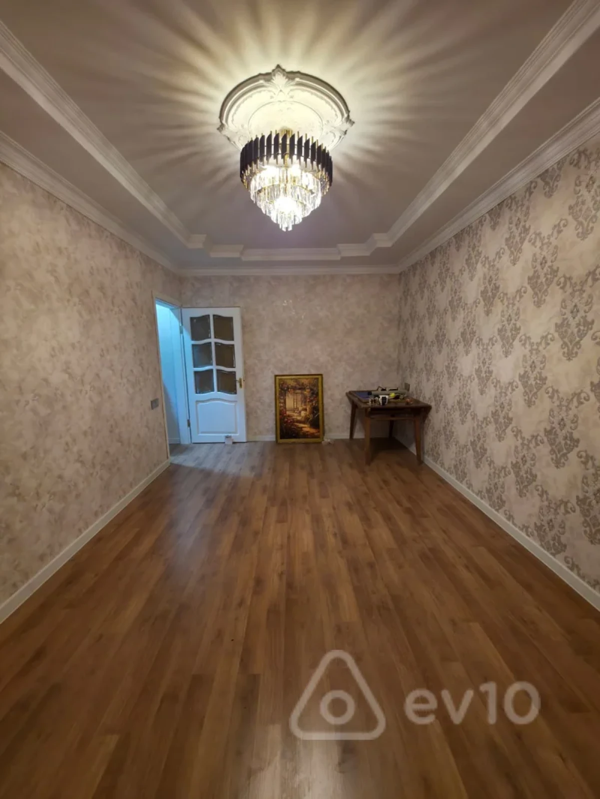 Kirayə verilir 2 otaqlı köhnə tikili 45 m²