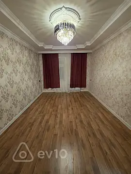 Kirayə verilir 2 otaqlı köhnə tikili 45 m²