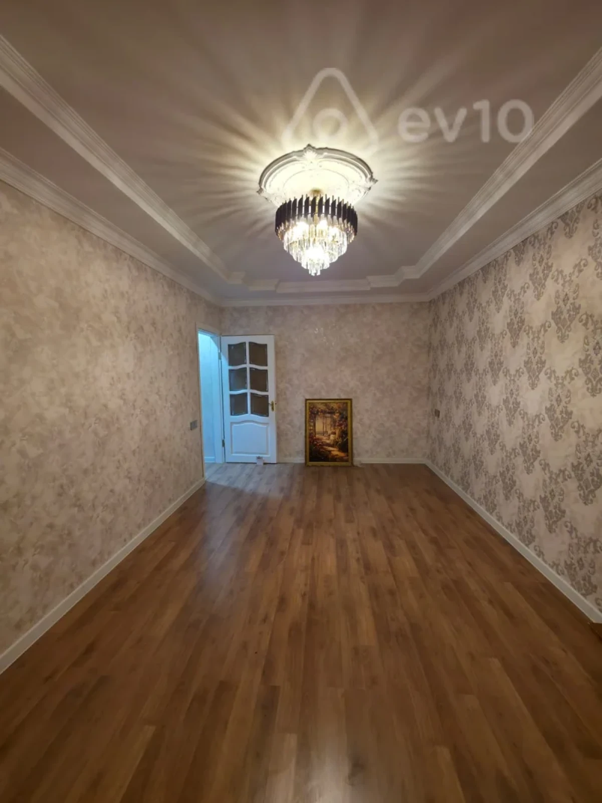 Kirayə verilir 2 otaqlı köhnə tikili 45 m²