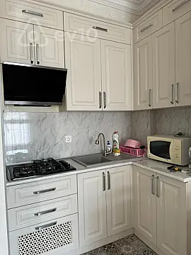 Kirayə verilir 3 otaqlı yeni tikili 65 m²