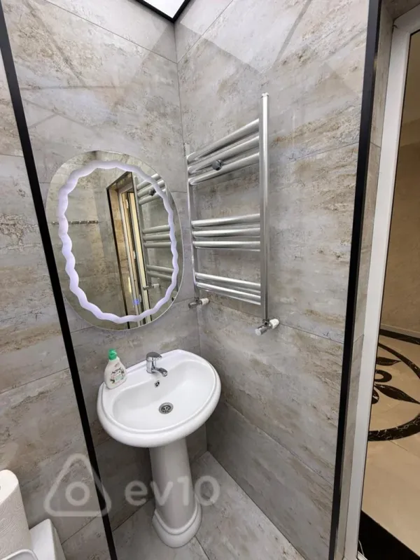 Satılır 3 otaqlı yeni tikili 82 m²