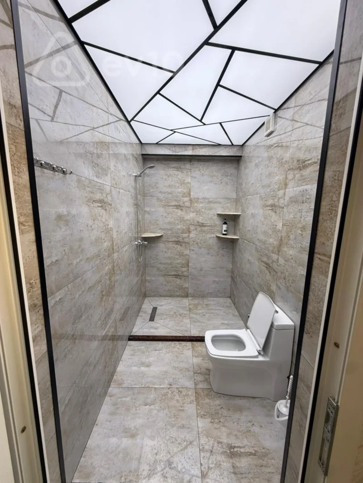 Satılır 3 otaqlı yeni tikili 82 m²