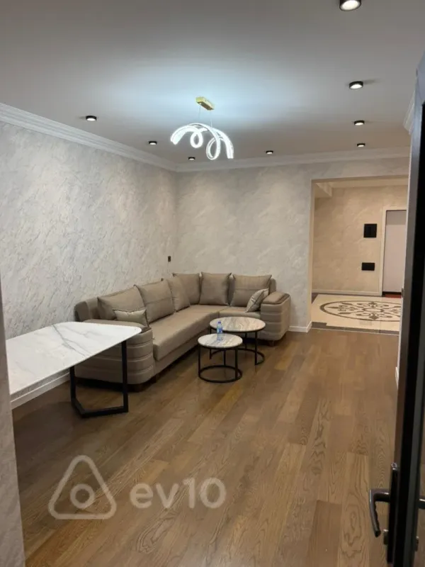 Satılır 3 otaqlı yeni tikili 82 m²