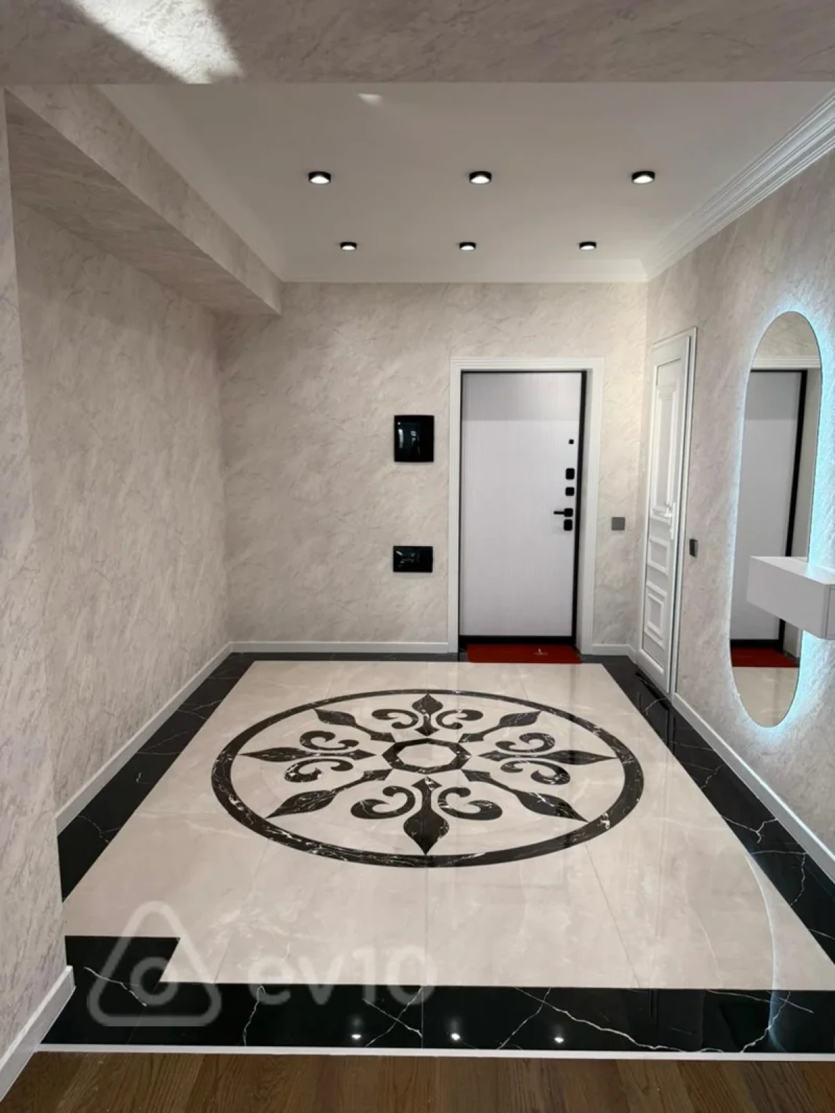 Satılır 3 otaqlı yeni tikili 82 m²