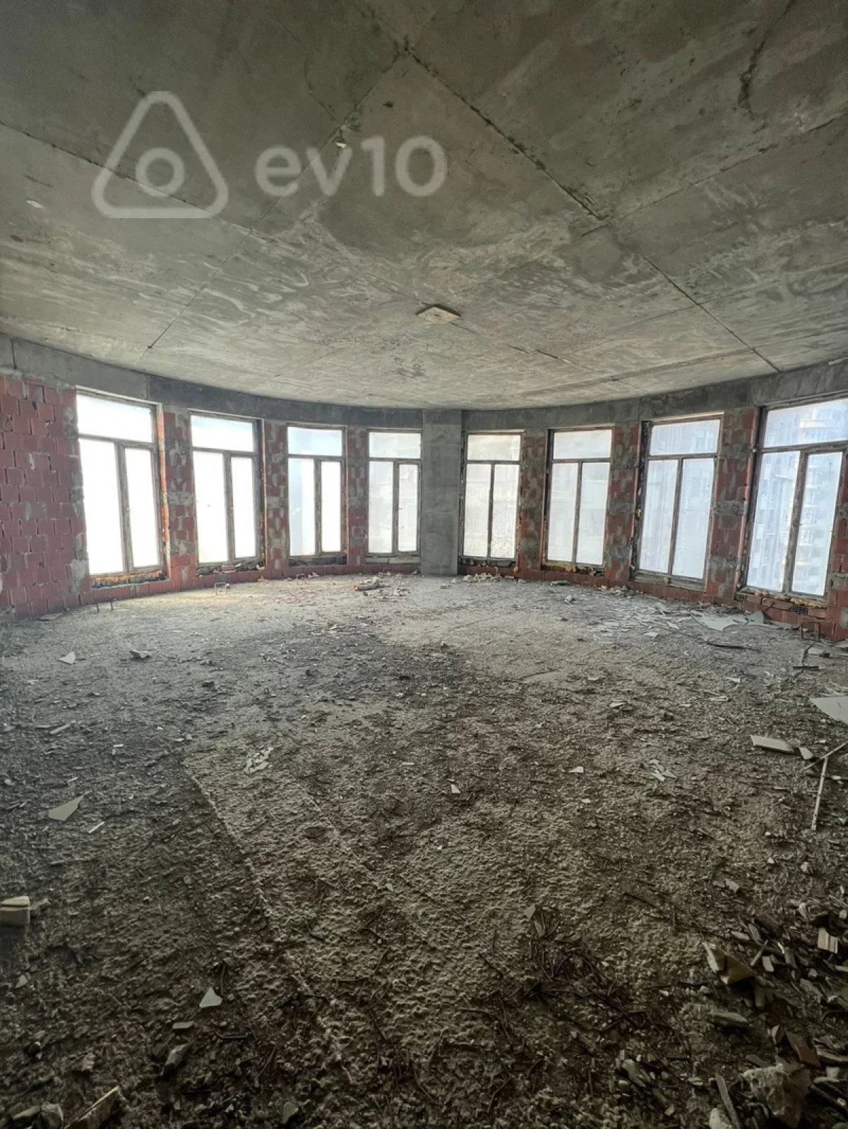 Satılır 3 otaqlı yeni tikili 156 m²