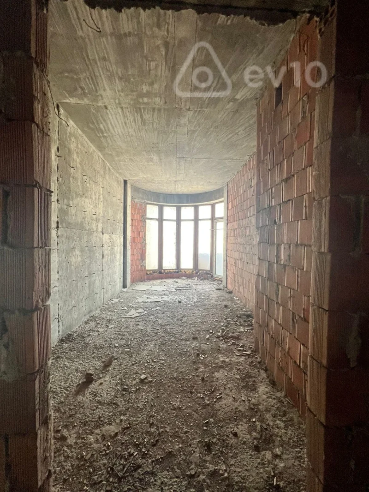 Satılır 3 otaqlı yeni tikili 156 m²