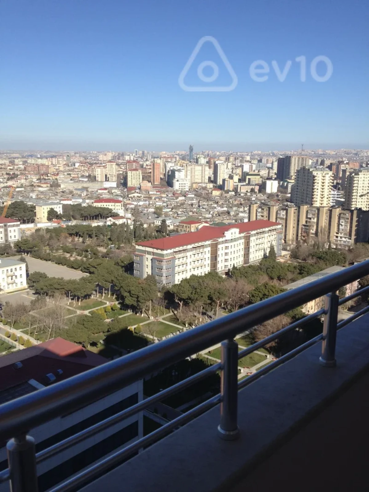 Satılır 3 otaqlı yeni tikili 160 m²