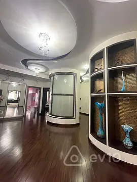 Satılır 3 otaqlı yeni tikili 160 m²