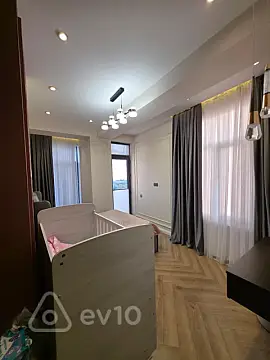 Satılır 4 otaqlı yeni tikili 130 m²