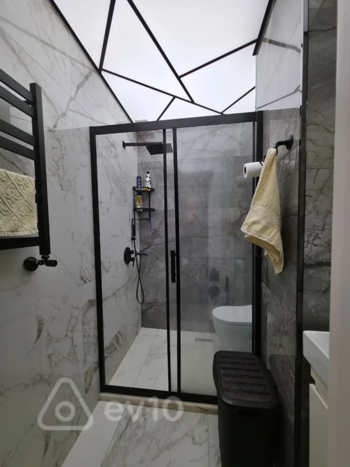 Satılır 4 otaqlı yeni tikili 130 m²