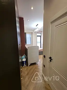 Satılır 4 otaqlı yeni tikili 130 m²