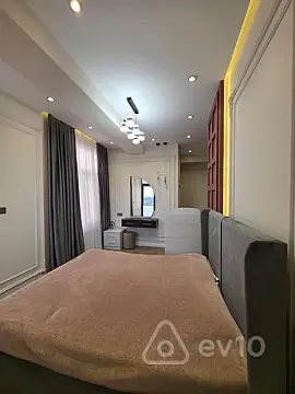 Satılır 4 otaqlı yeni tikili 130 m²