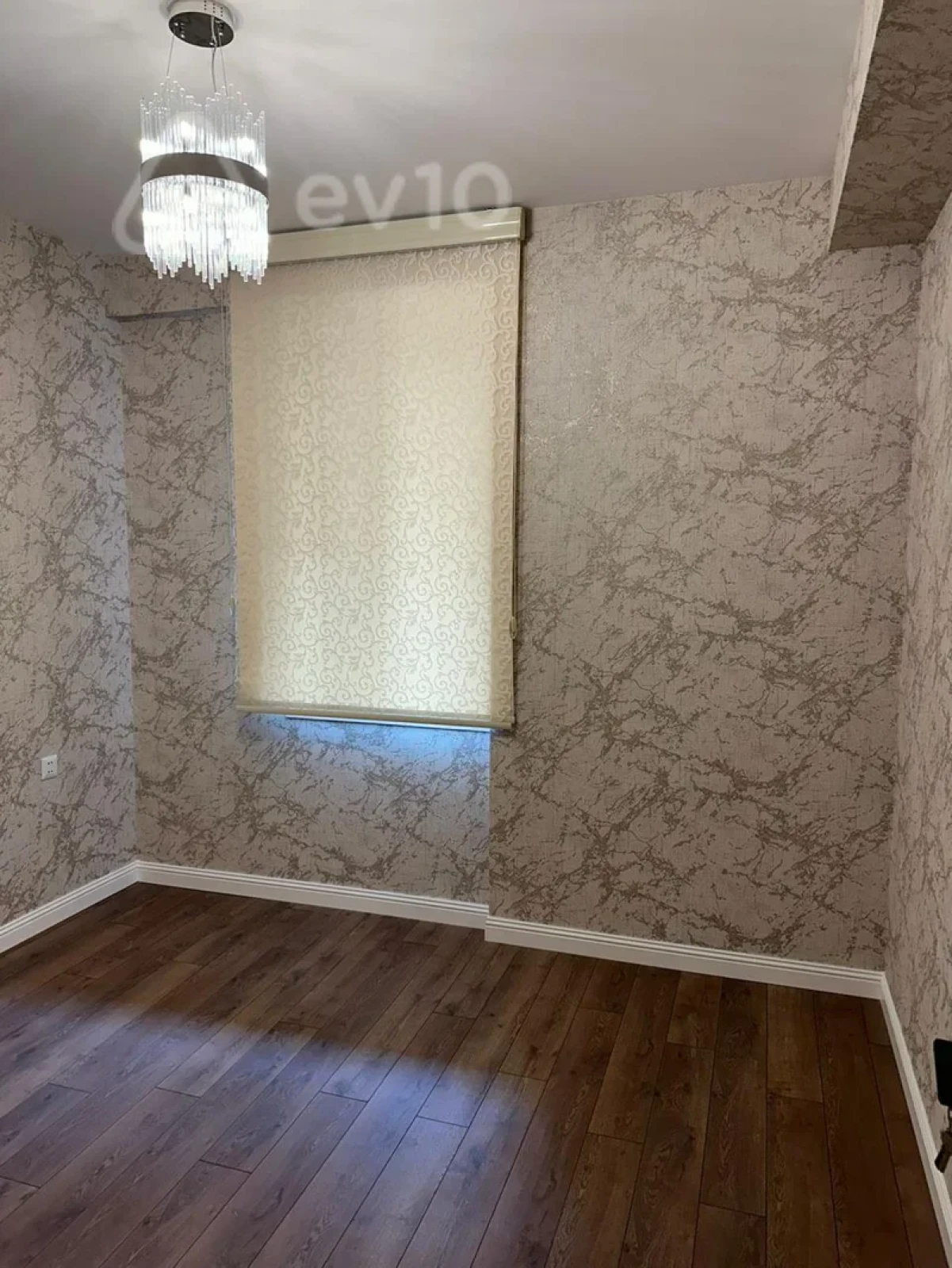 Satılır 3 otaqlı yeni tikili 87 m²