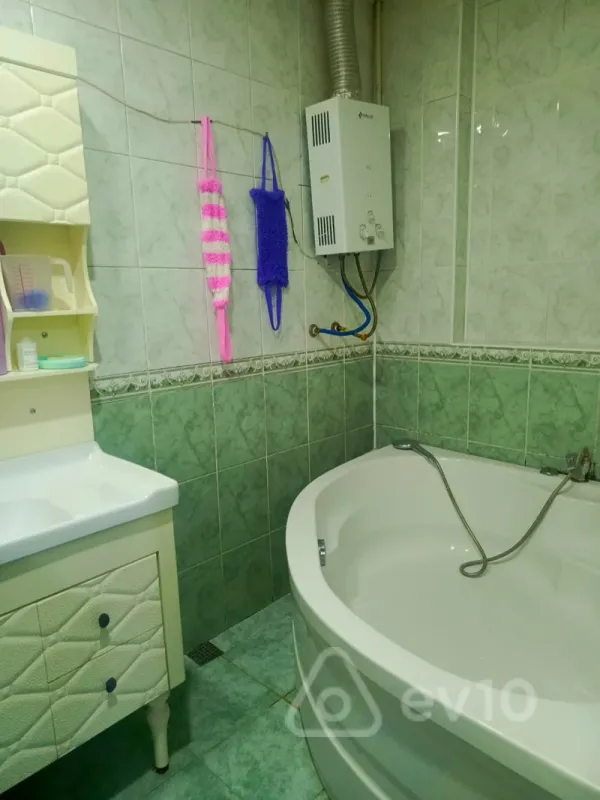 Kirayə verilir 3 otaqlı yeni tikili 90 m²