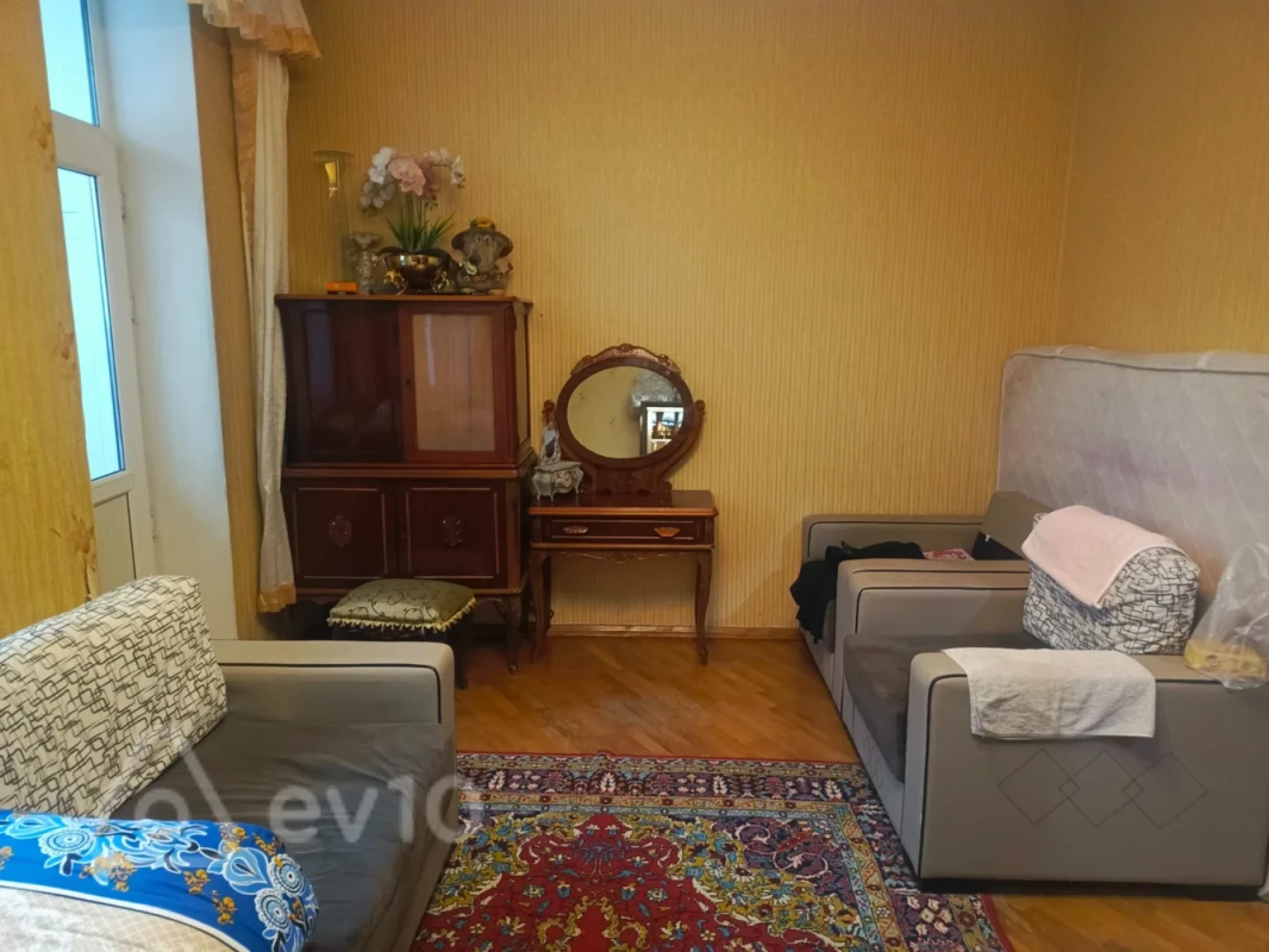Kirayə verilir 3 otaqlı yeni tikili 90 m²