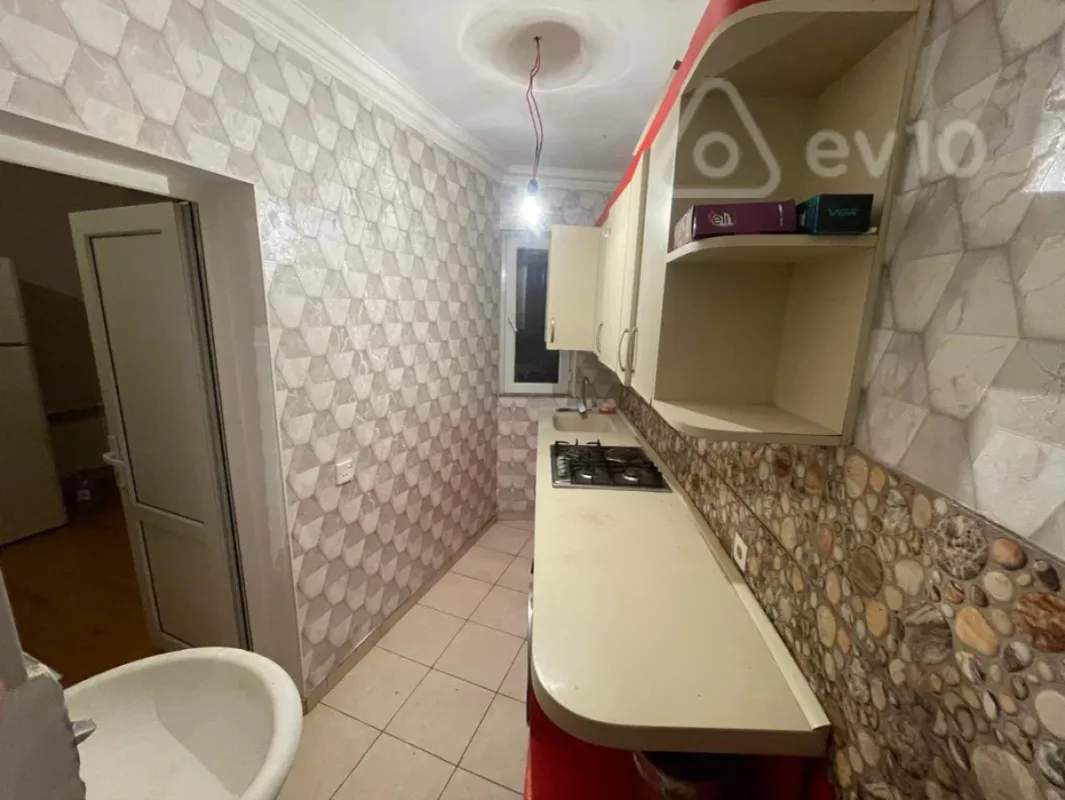 Kirayə verilir 1 otaqlı həyət evi 25 m²