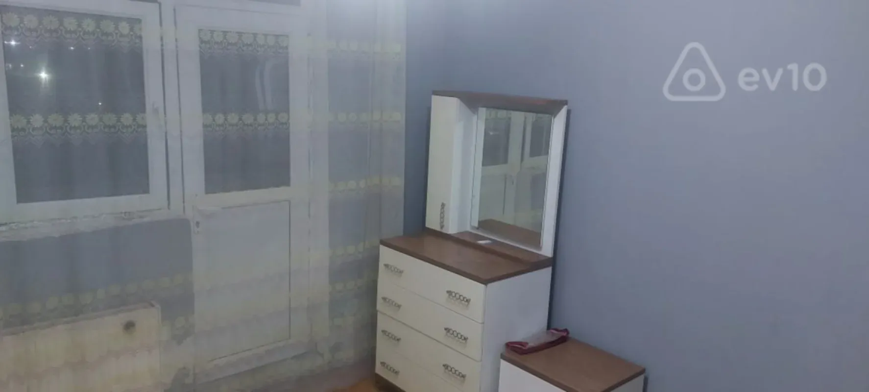 Kirayə verilir 2 otaqlı yeni tikili 75 m²