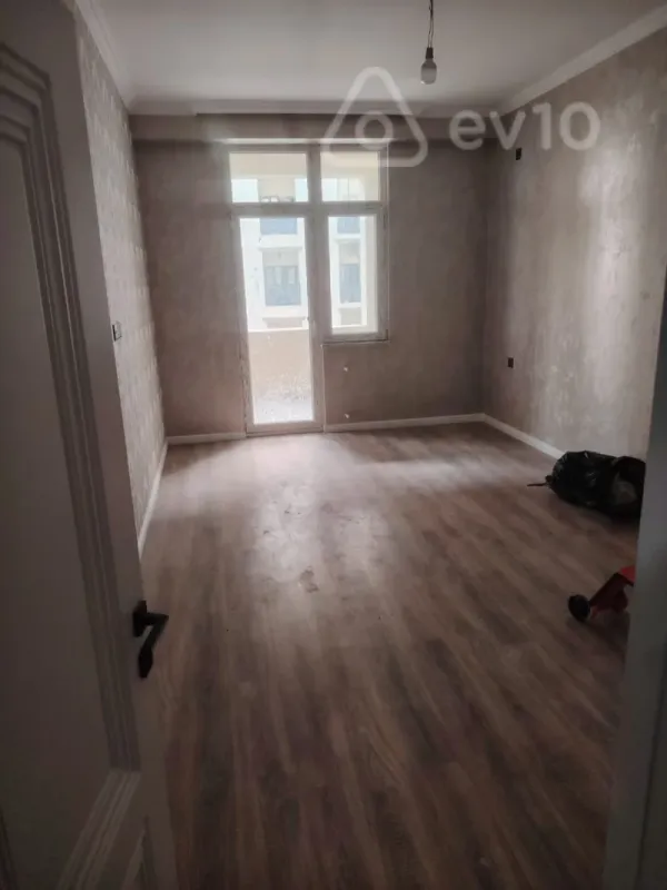 Satılır 2 otaqlı yeni tikili 83 m²
