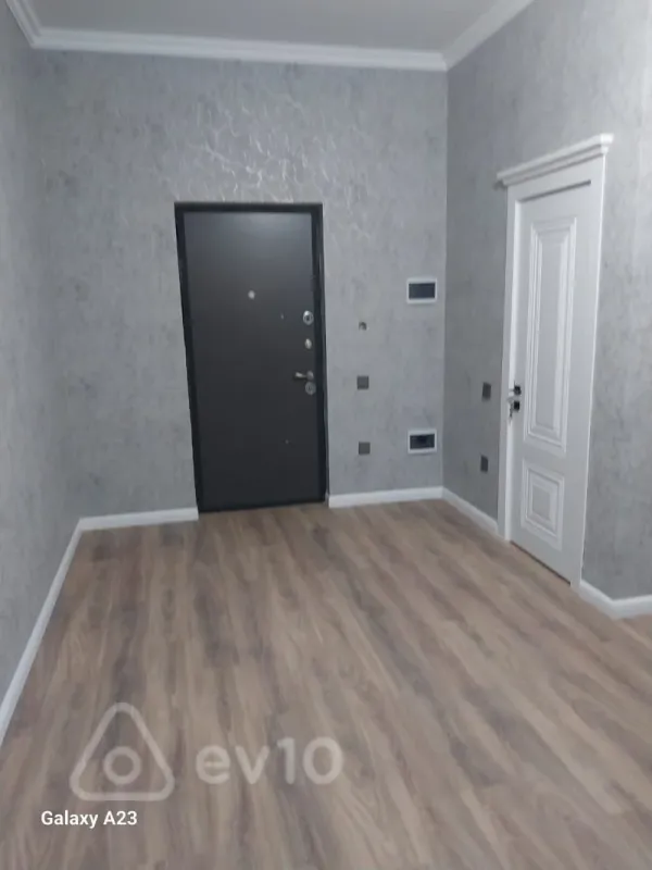 Satılır 2 otaqlı yeni tikili 83 m²