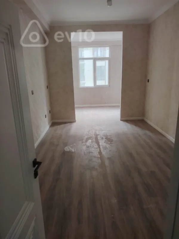 Satılır 2 otaqlı yeni tikili 83 m²