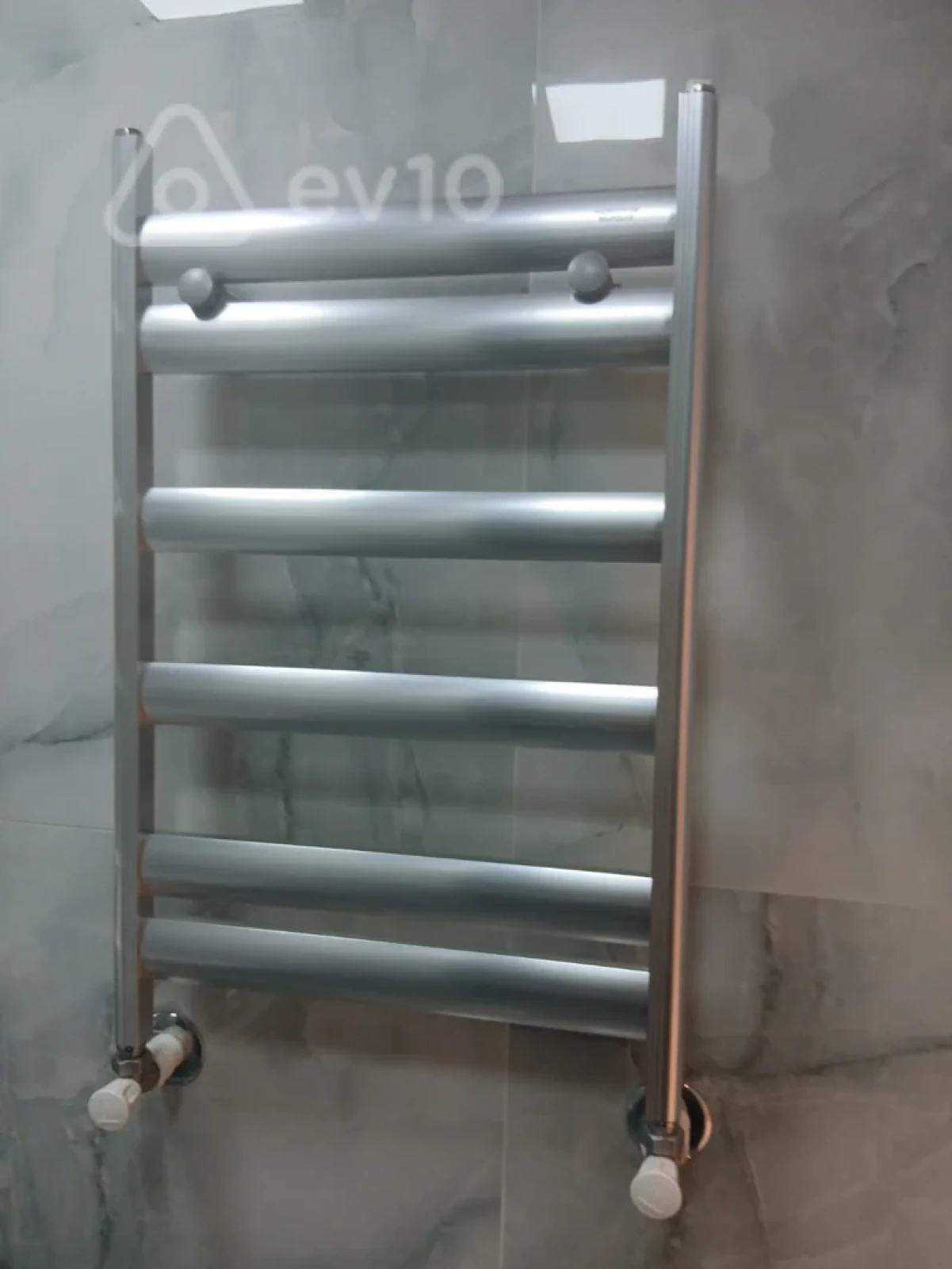 Kirayə verilir 2 otaqlı yeni tikili 50 m²