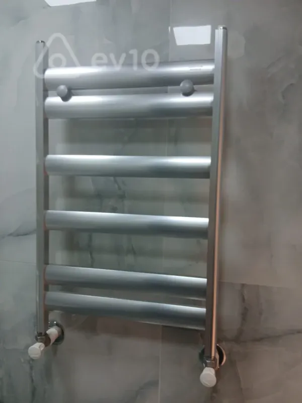 Kirayə verilir 2 otaqlı yeni tikili 50 m²