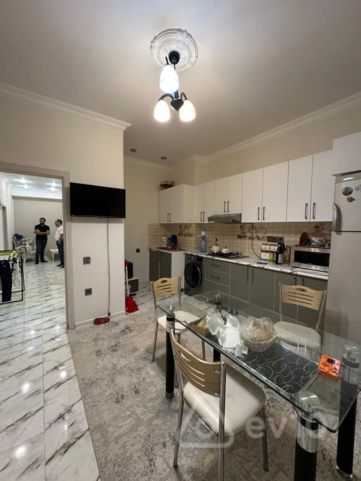 Satılır 3 otaqlı yeni tikili 108 m²