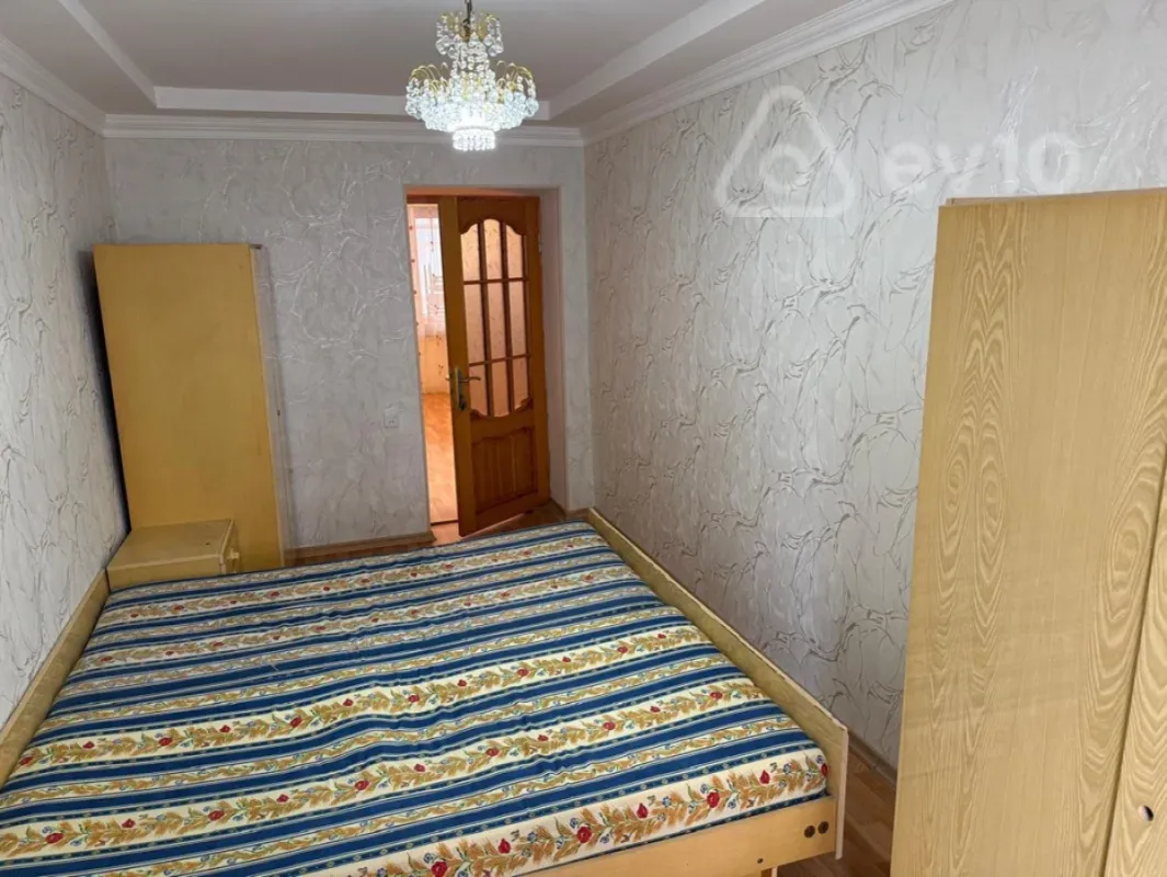 Kirayə verilir 3 otaqlı köhnə tikili 67 m²