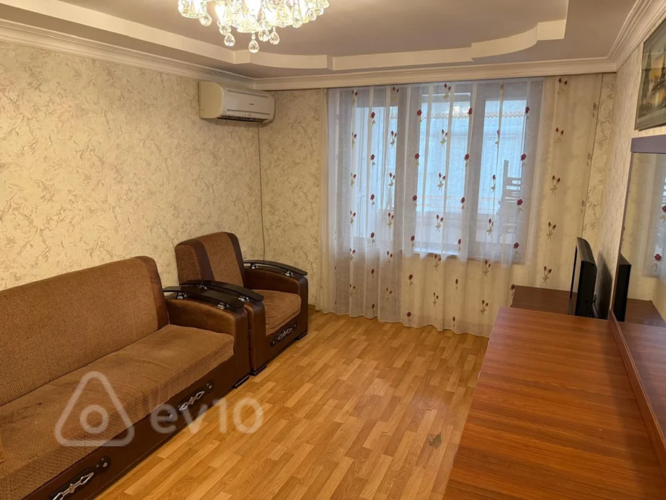 Kirayə verilir 3 otaqlı köhnə tikili 67 m²