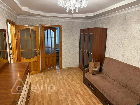 Kirayə verilir 3 otaqlı köhnə tikili 67 m²