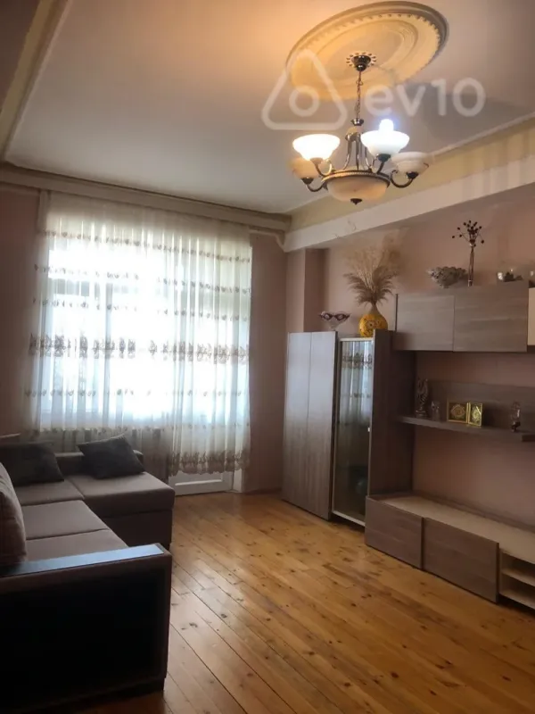 Kirayə verilir 2 otaqlı yeni tikili 70 m²