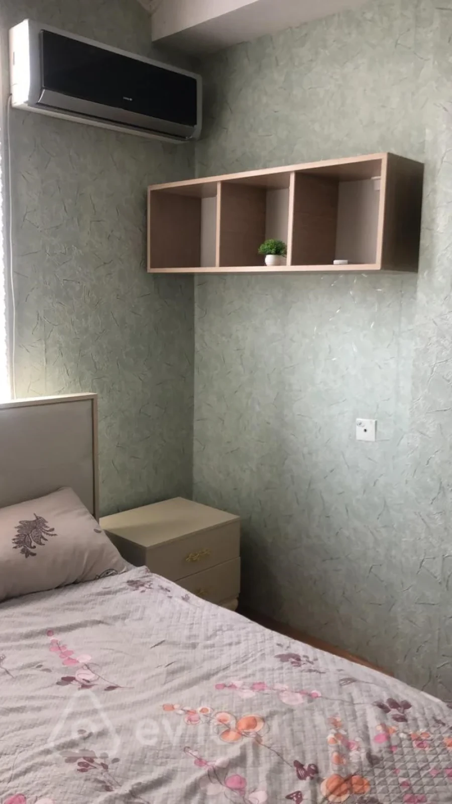 Kirayə verilir 2 otaqlı yeni tikili 70 m²