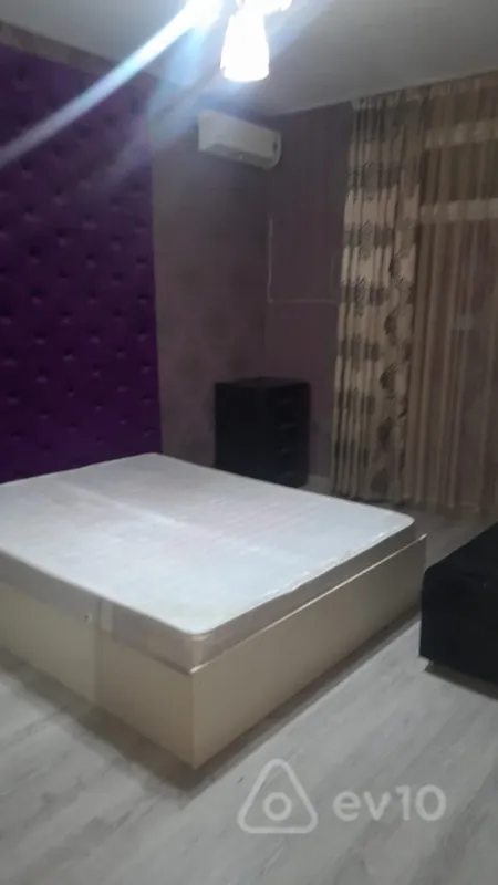 Kirayə verilir 3 otaqlı yeni tikili 80 m²