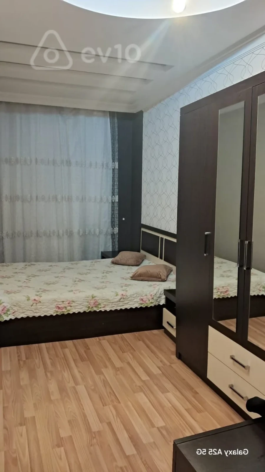 Kirayə verilir 2 otaqlı köhnə tikili 60 m²