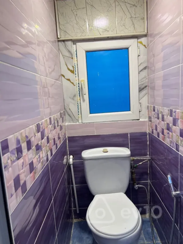 Kirayə verilir 2 otaqlı köhnə tikili 55 m²