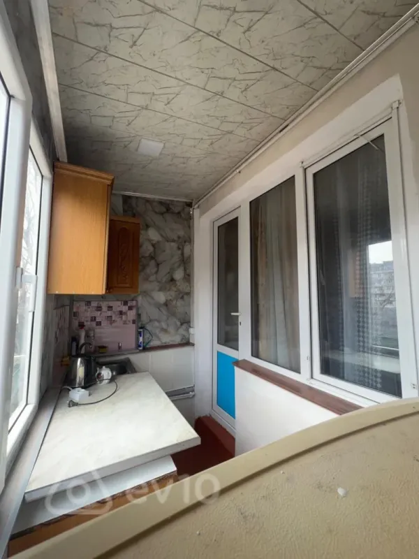 Kirayə verilir 2 otaqlı köhnə tikili 55 m²