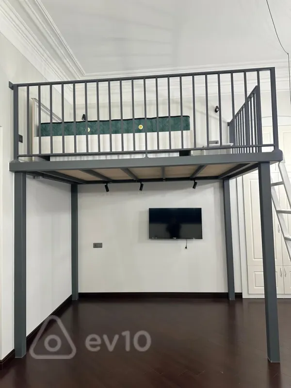 Kirayə verilir 1 otaqlı köhnə tikili 60 m²