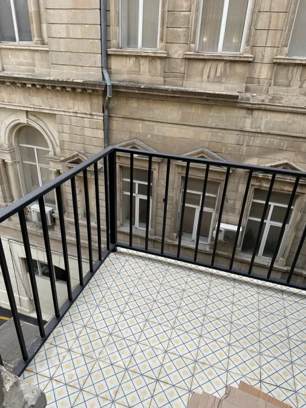 Kirayə verilir 1 otaqlı köhnə tikili 60 m²