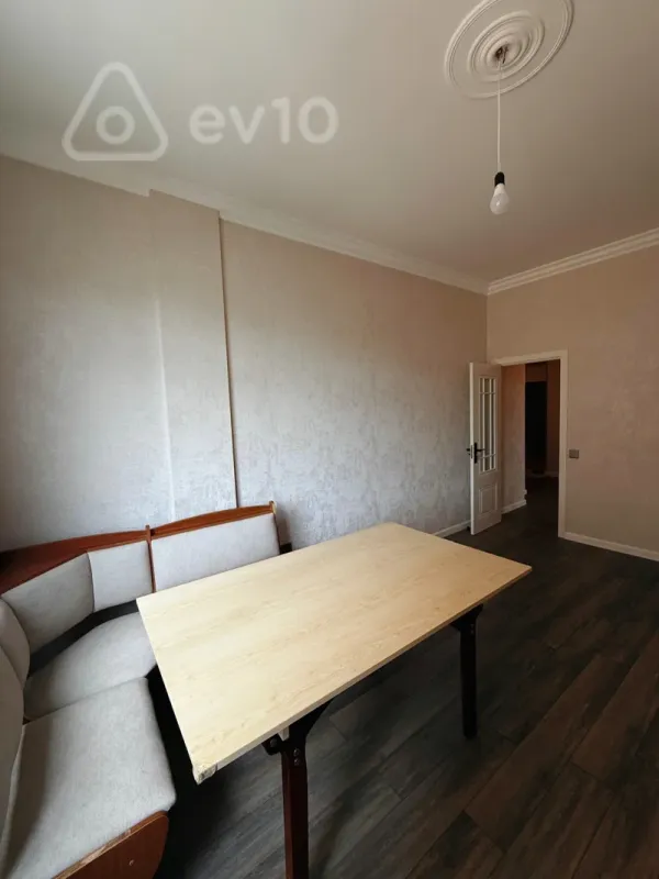 Satılır 3 otaqlı yeni tikili 120 m²