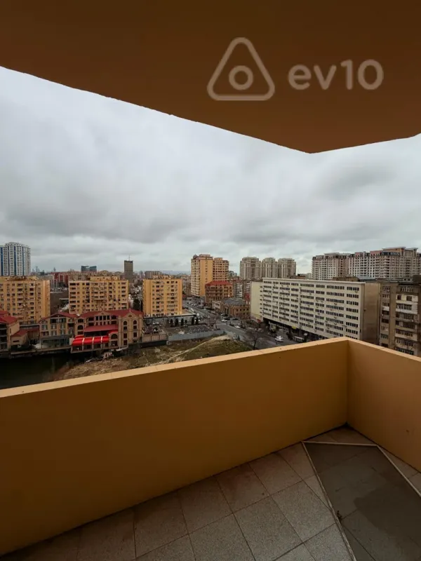 Satılır 3 otaqlı yeni tikili 120 m²