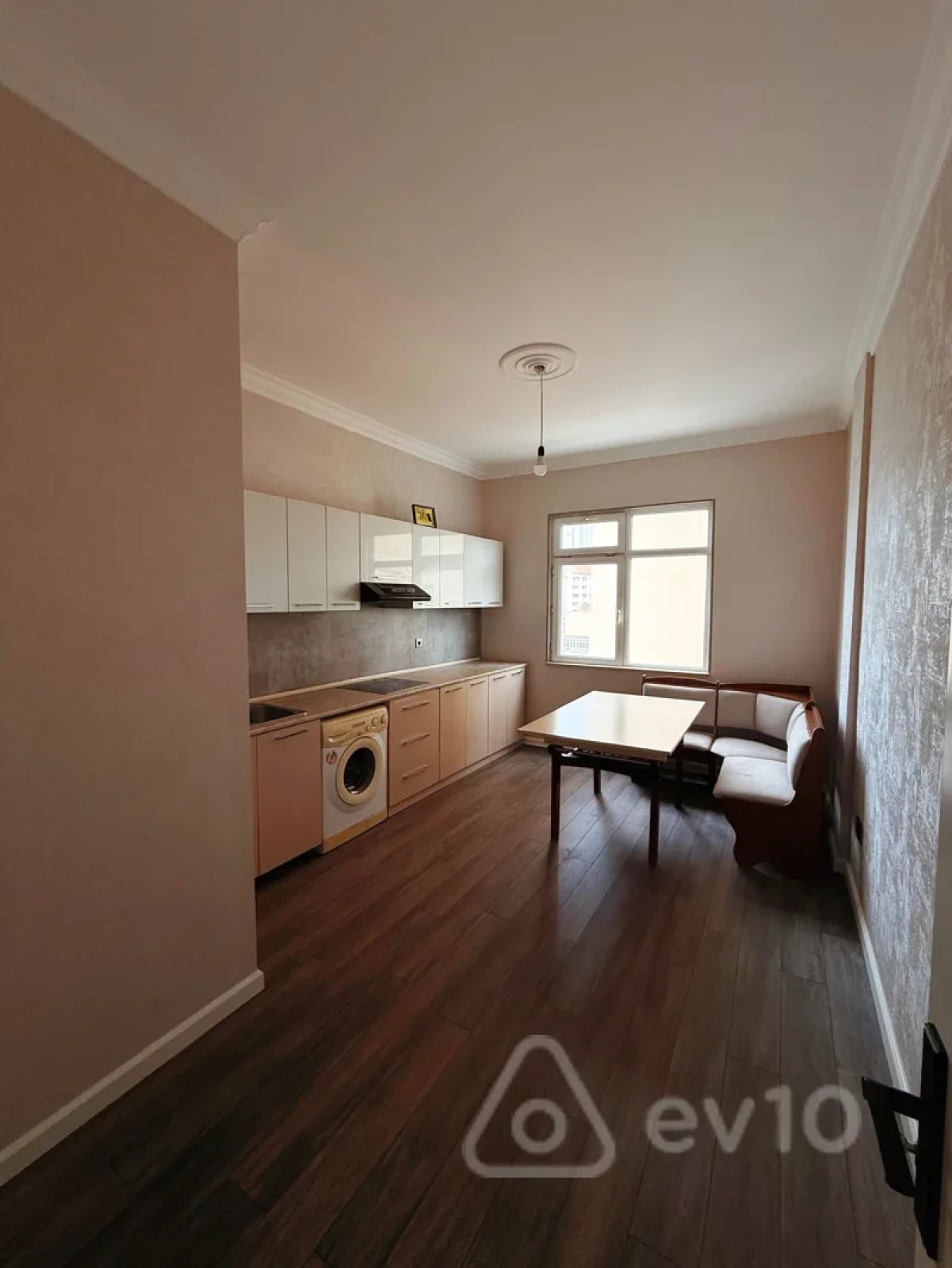 Satılır 3 otaqlı yeni tikili 120 m²