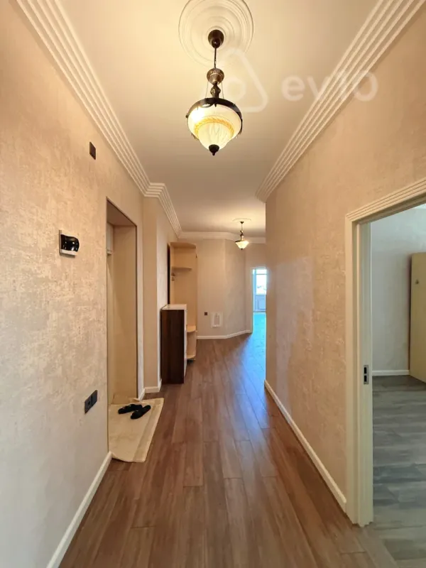 Satılır 3 otaqlı yeni tikili 120 m²