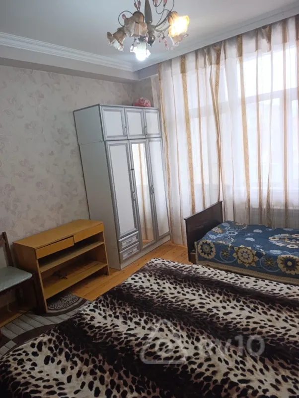 Kirayə verilir 2 otaqlı yeni tikili 65 m²