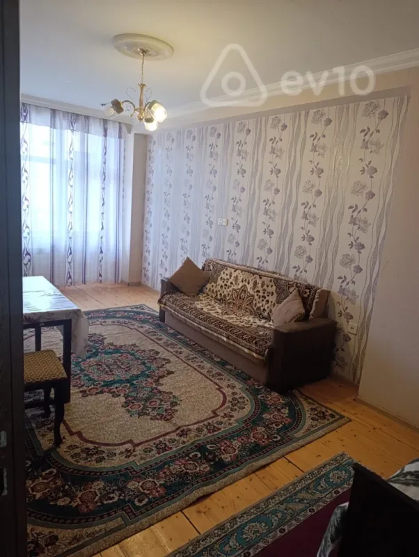 Kirayə verilir 2 otaqlı yeni tikili 65 m²