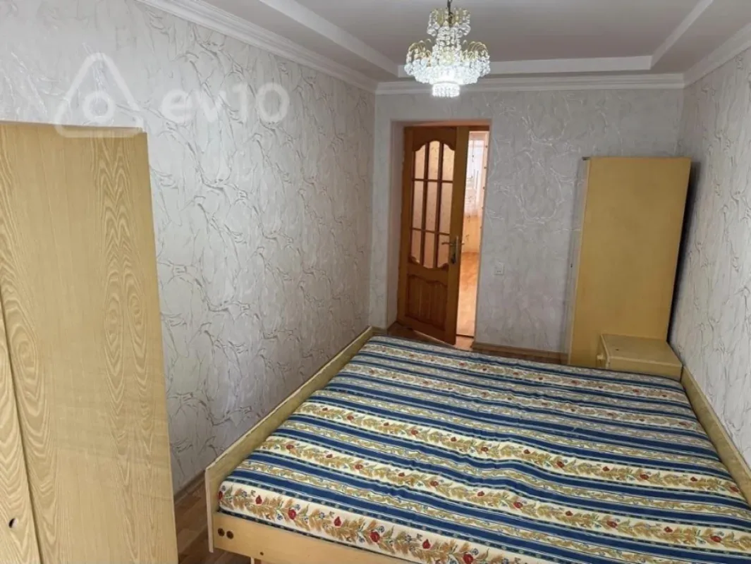 Kirayə verilir 3 otaqlı köhnə tikili 75 m²