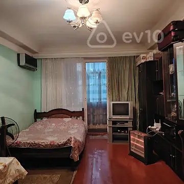 Kirayə verilir 1 otaqlı köhnə tikili 28 m²