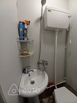 Kirayə verilir 1 otaqlı həyət evi 25 m²