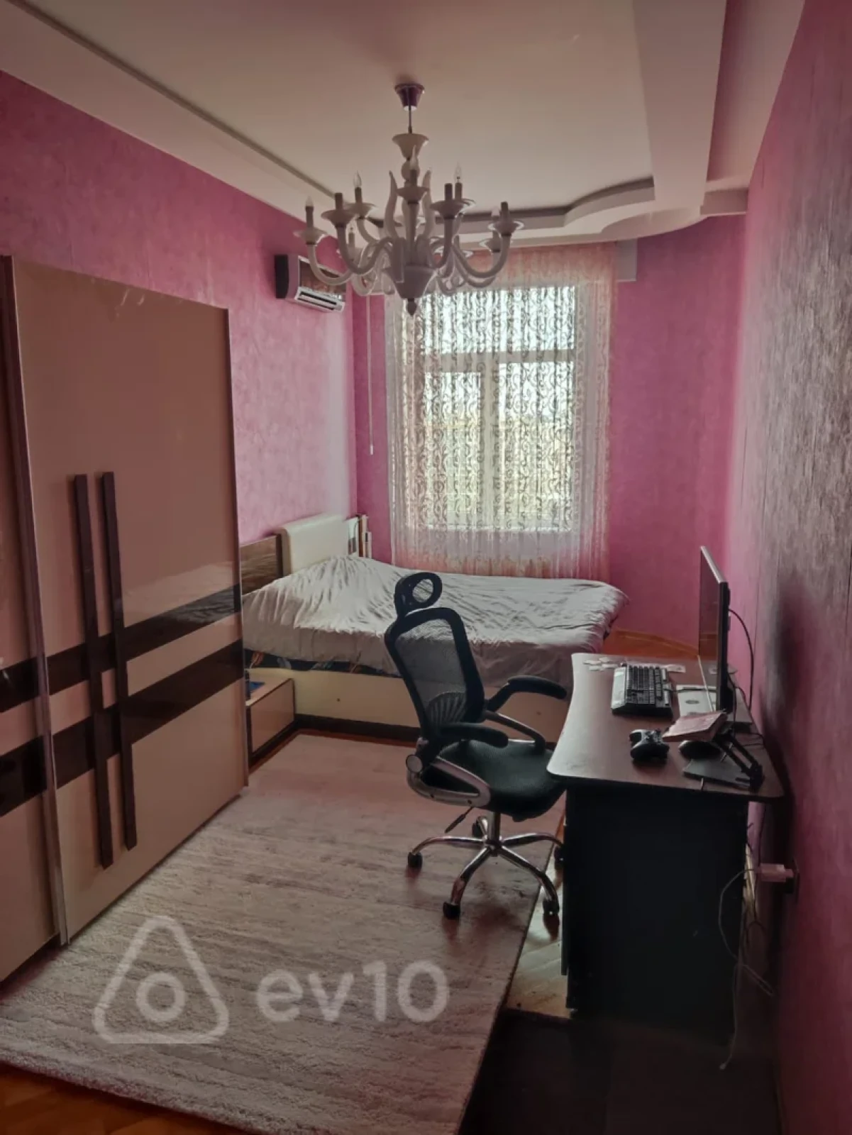 Kirayə verilir 4 otaqlı yeni tikili 110 m²